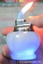 时（石）来运转打火机 青玉打火机