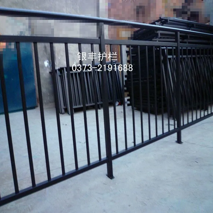 定做小区别墅阳台栏杆 工程建筑阳台围栏 锌钢阳台护栏 锌钢阳台栅栏 锌钢阳台围栏