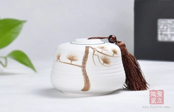 玉雪玲珑 手绘 迎客松系列之秋收冬藏 中号 *** 礼品陶瓷 圣立陶瓷
