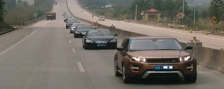 车队行驶144946.jpg