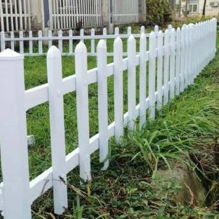 辽宁丹东凤城pvc塑钢小区护栏 辽宁沈阳于洪pvc护栏哪