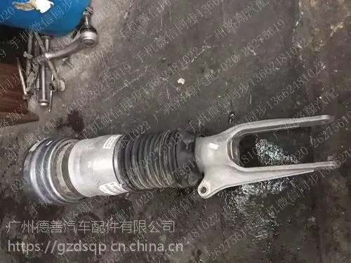 保时捷卡晏方向机，减震器，下摆臂等原装拆车件