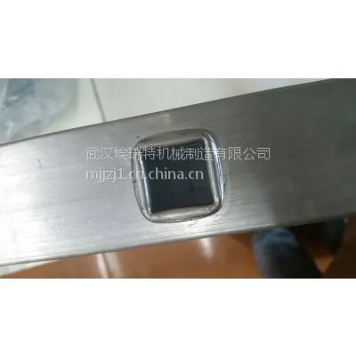 武汉埃瑞特铝合金梯子尖角小方管梯子涨牙翻边机梯子铆接机