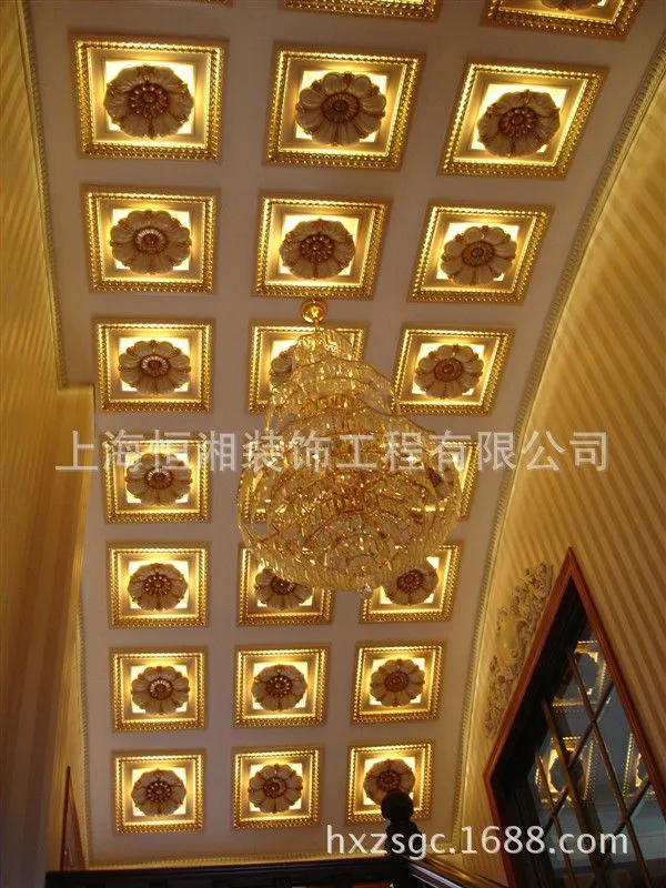 石膏线描金图1