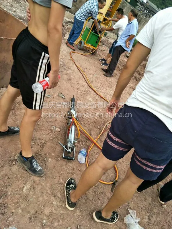 液压分裂机
