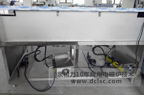 亲和力超高配商用电磁炉双头单尾电磁小炒灶车间安装机芯图 亲和力超高配商用电磁炉双头单尾电磁小炒灶车间安装机芯图