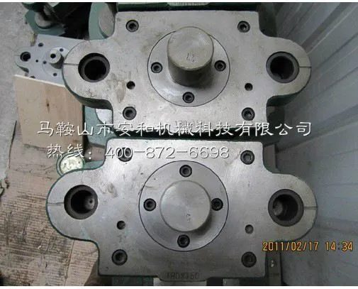 角钢冲孔模具 (10)