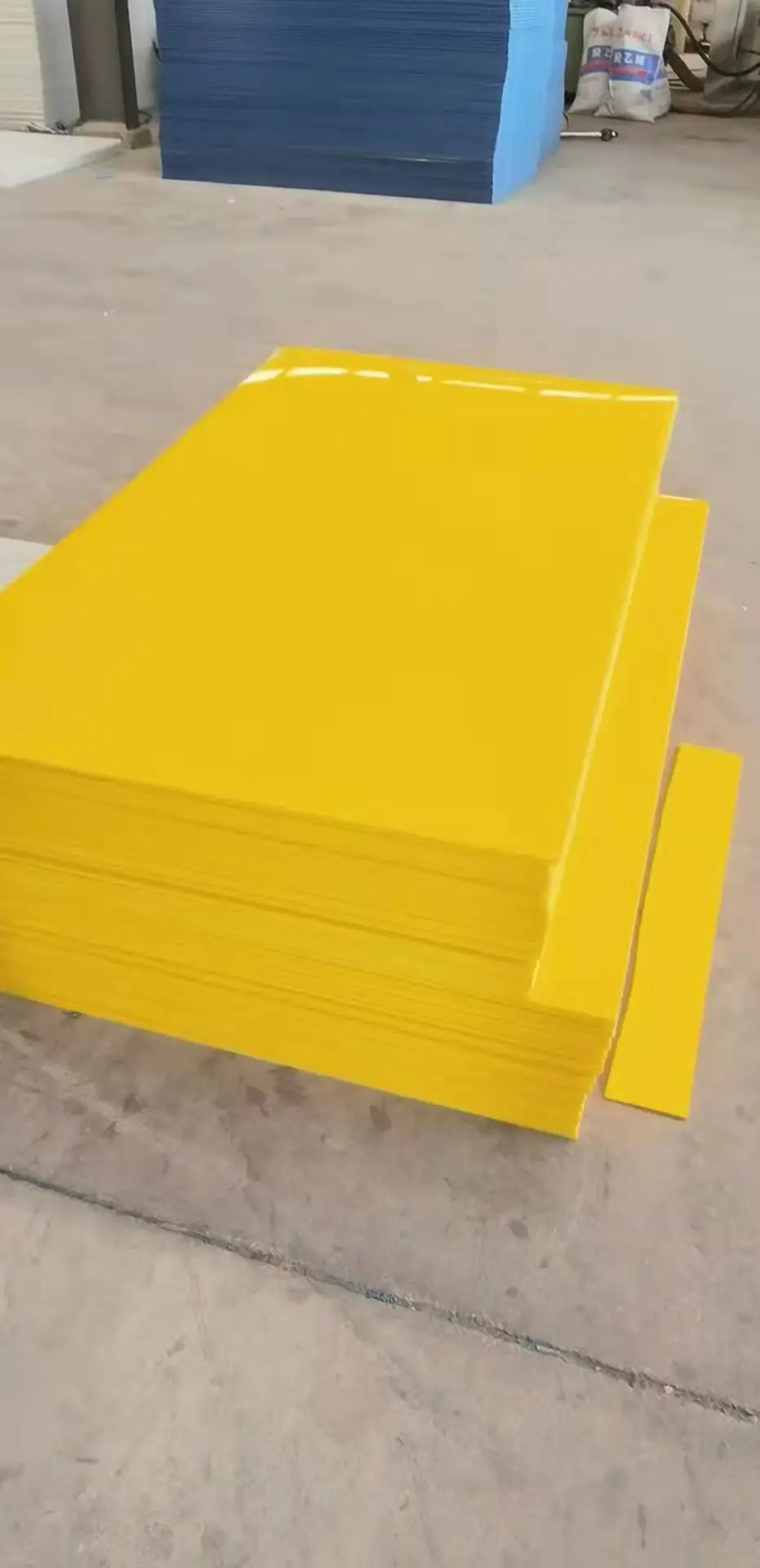 486061