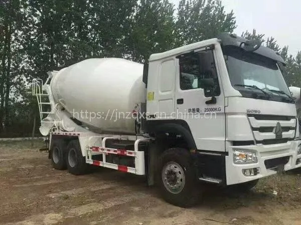 ***排放标准豪沃搅拌车