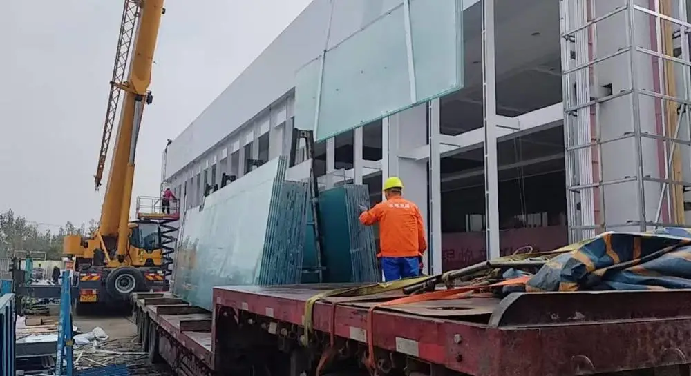福建泉州19mm超白钢化玻璃