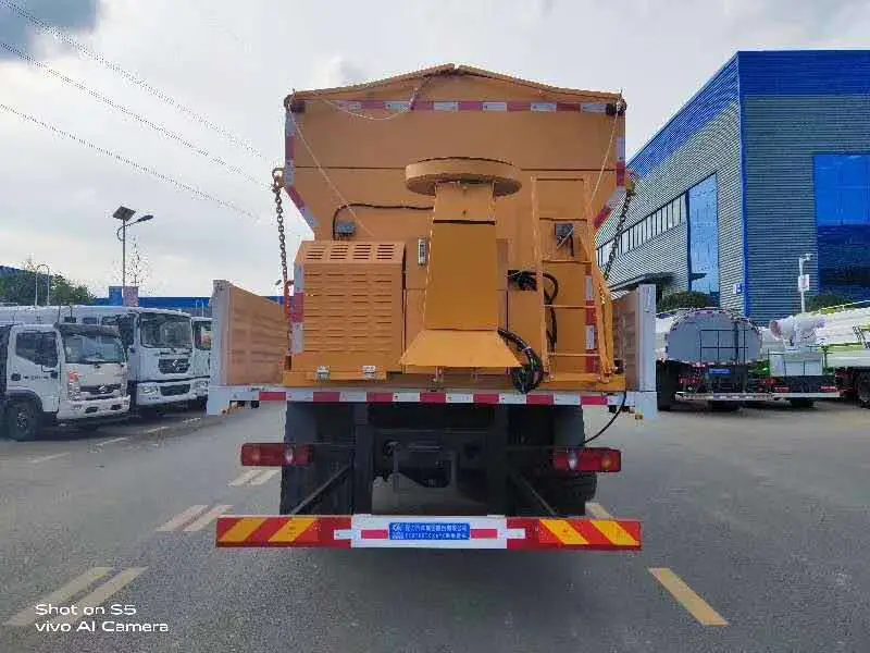 机场积雪路江铃除雪车3方融雪撒布机采购电话