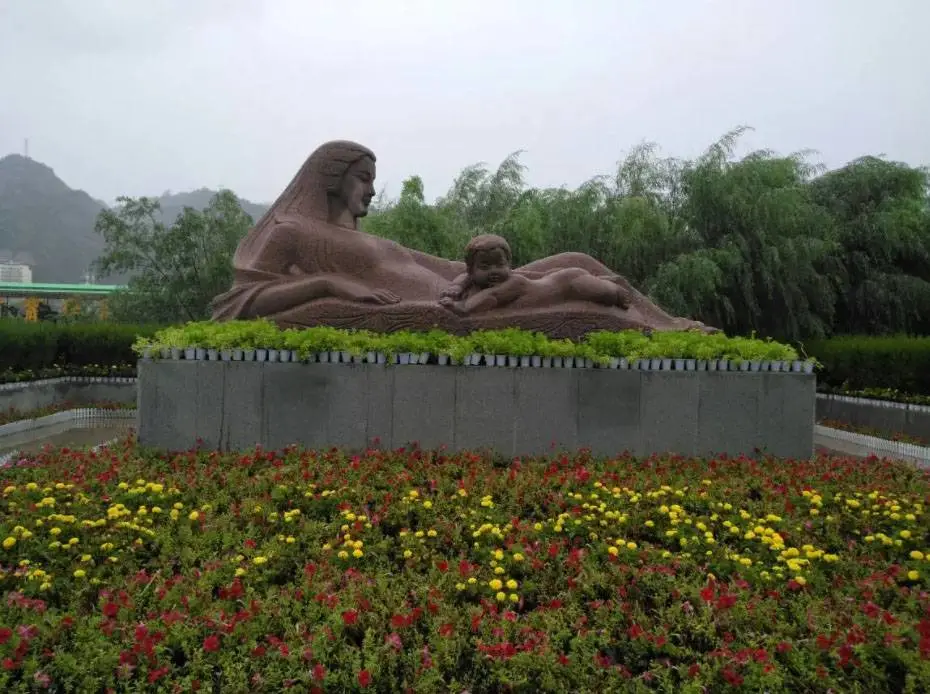 【抽象块面异形雕塑制作 陕西西安 成都精神堡垒制作图纸