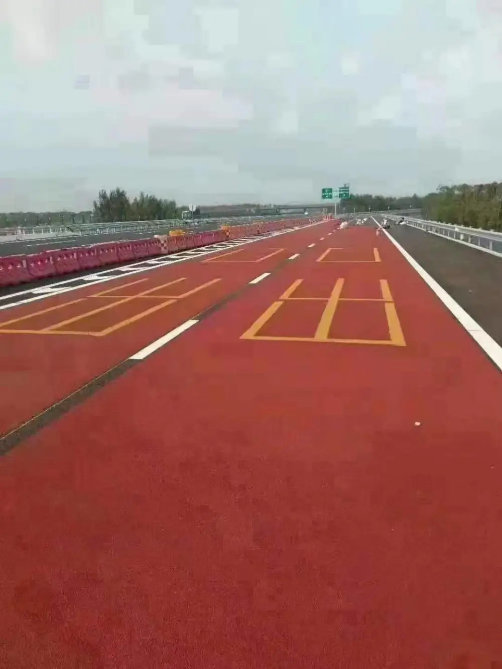 百色德保透水路面陶瓷颗粒防滑自行车道市政道路