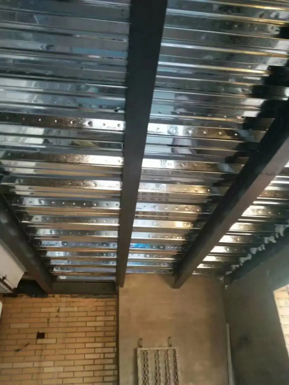 保定唐县钢结构搭建家庭阁楼搭建花架梁制作施工
