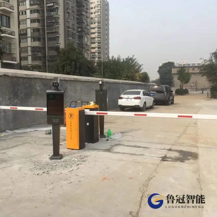 唐河县专业道闸安装门卫高速口挡车杆收费栏杆品质高效可靠