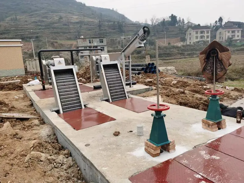 齐齐哈尔清污机回转式齿耙格栅除污机粗格栅厂家地址
