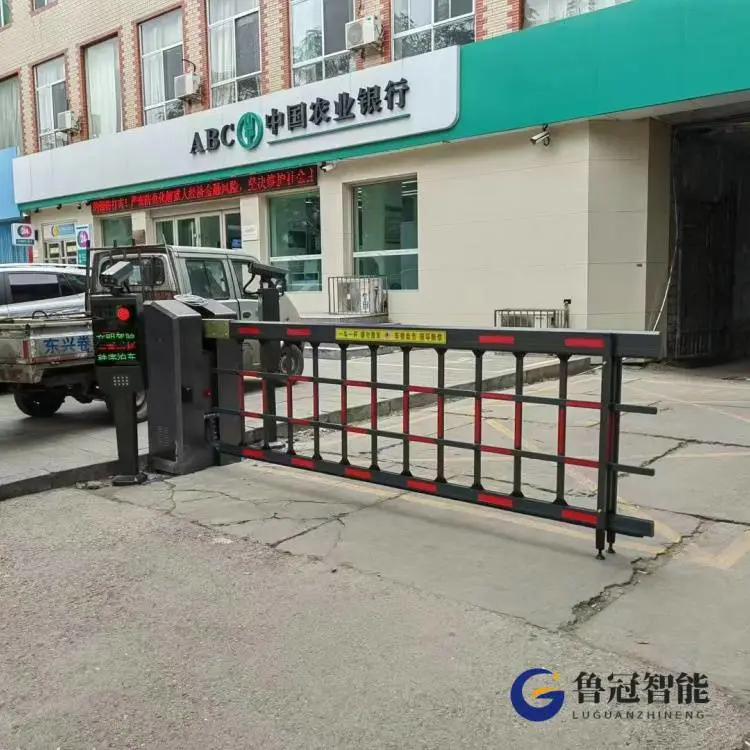 子洲县道闸安装专业小区停车场人脸识别栅栏门起落杆系统