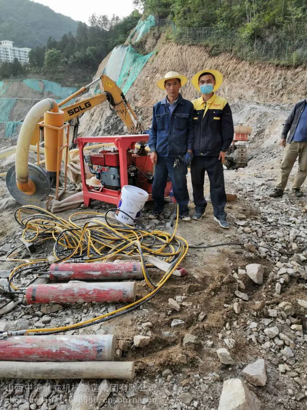 江苏徐州液压岩石分裂机小型多功能岩石碎裂机原理