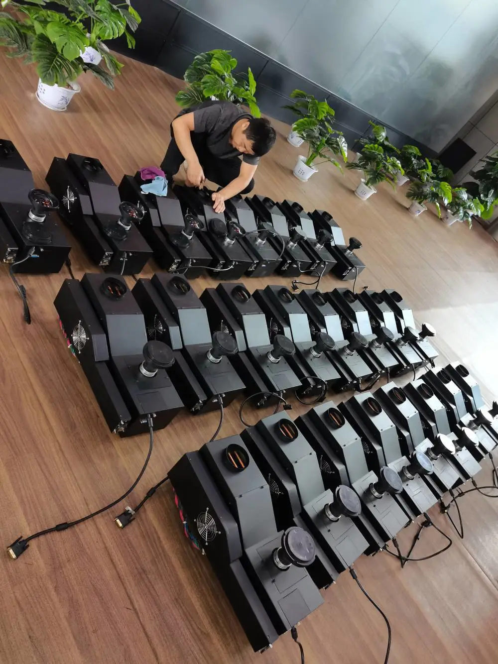 威创投影机芯维修 处理DLP大屏黑屏故障问题