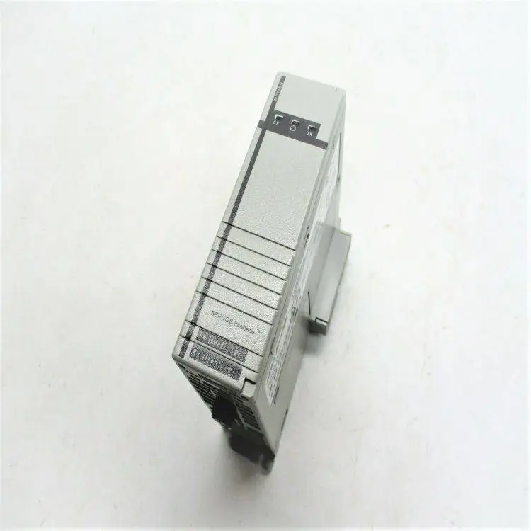 AB罗克韦尔2090-CSBM1DG-14AF30模块 PLC 触摸屏