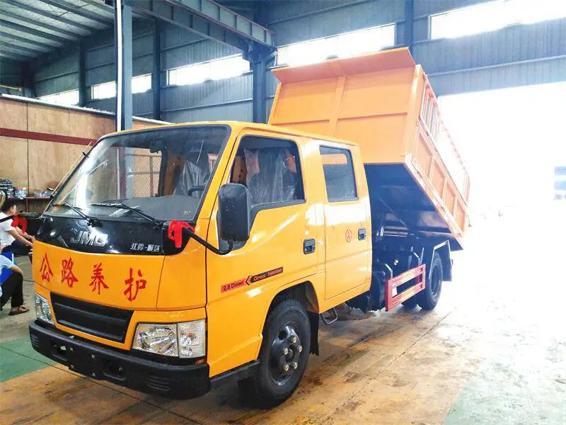 4吨垃圾车 容积2立方勾臂垃圾车