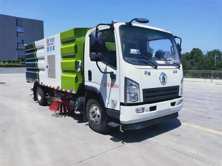 淄博负压吸尘车 进口山猫清扫车 杭州电动扫地车价格行情