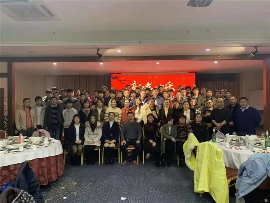 全屋定制家具生产线多少钱一套