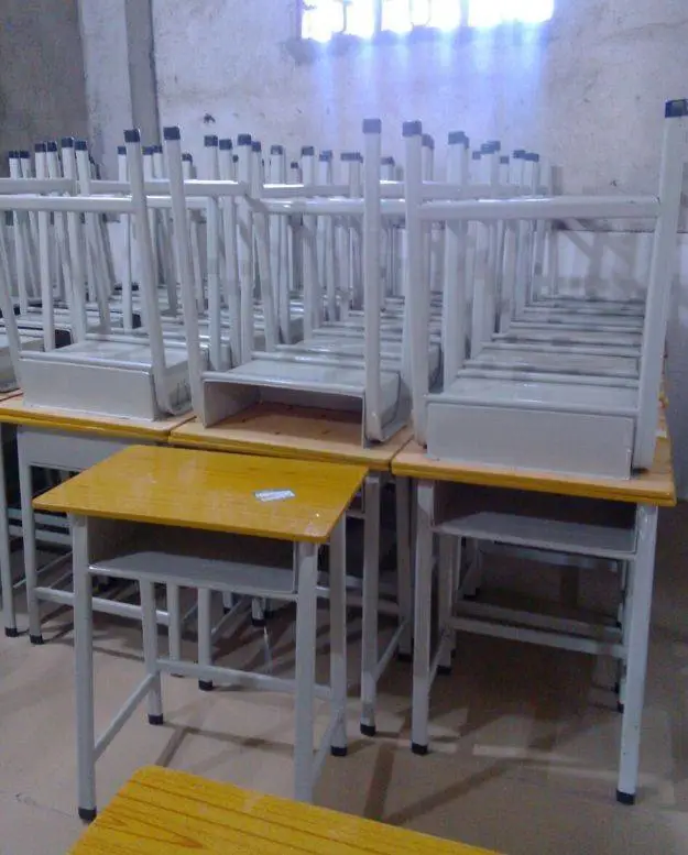 柳州单人课桌椅 柳州教室课桌椅 学生书桌
