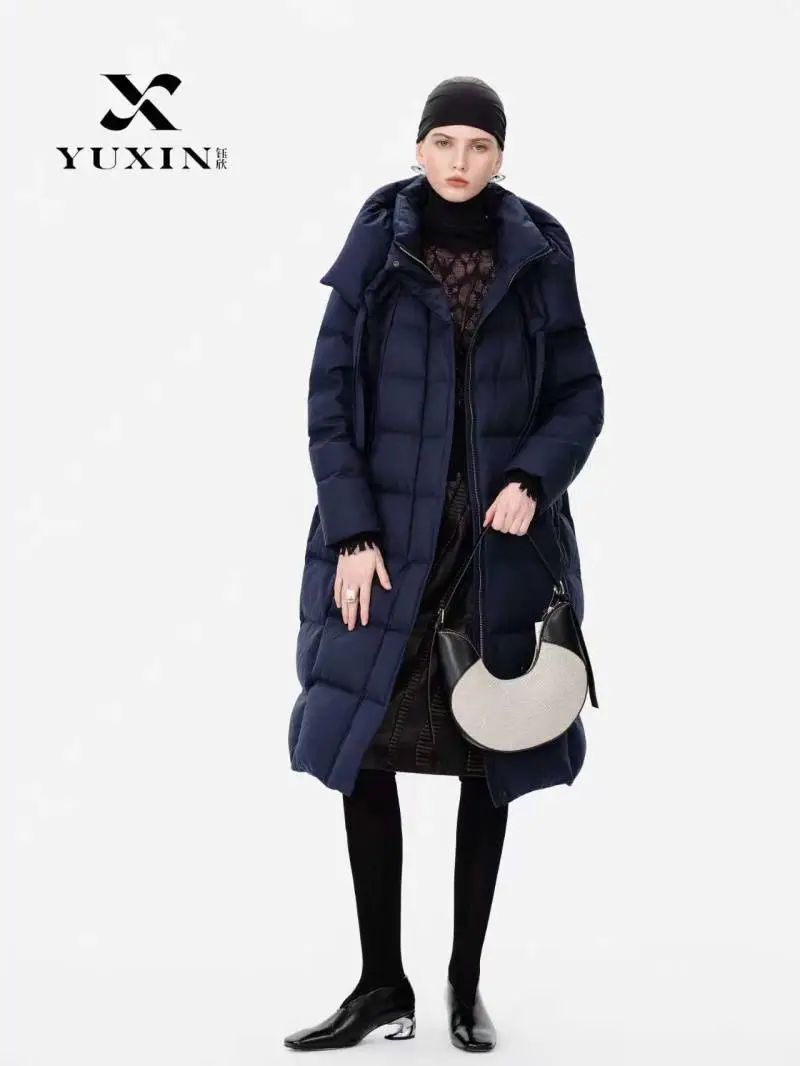 钰欣冬季长款鹅绒羽绒服女摩登时装风库存走份批发货源