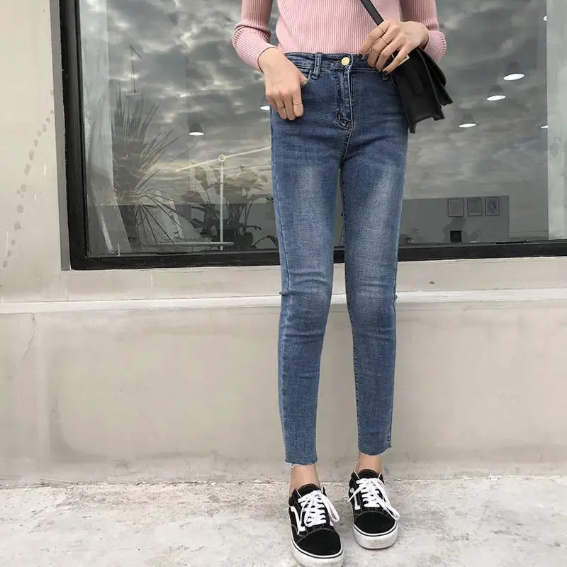 服装批发市场网上进货渠道淘宝网直播牛仔裤批发阔腿牛仔裤女2020春季成都地摊服装在哪里