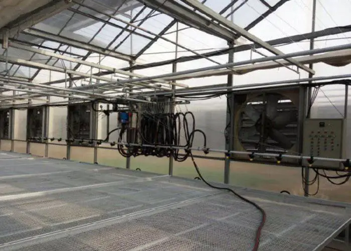 岛茵智能 移动洒水车 用于大棚植物及生植物的加湿和补水
