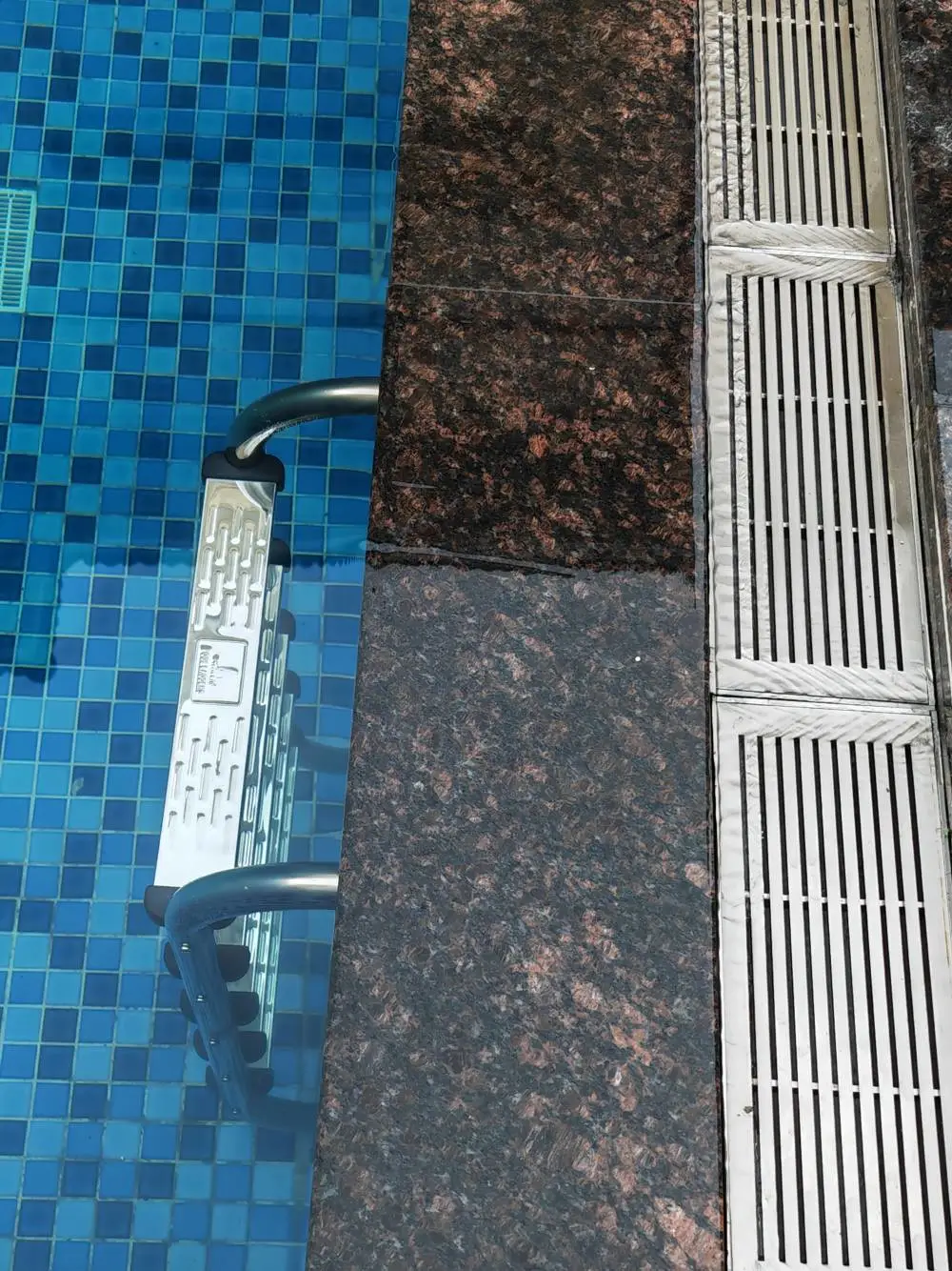 澳门圆形成品浴缸家用成品泳池升级
