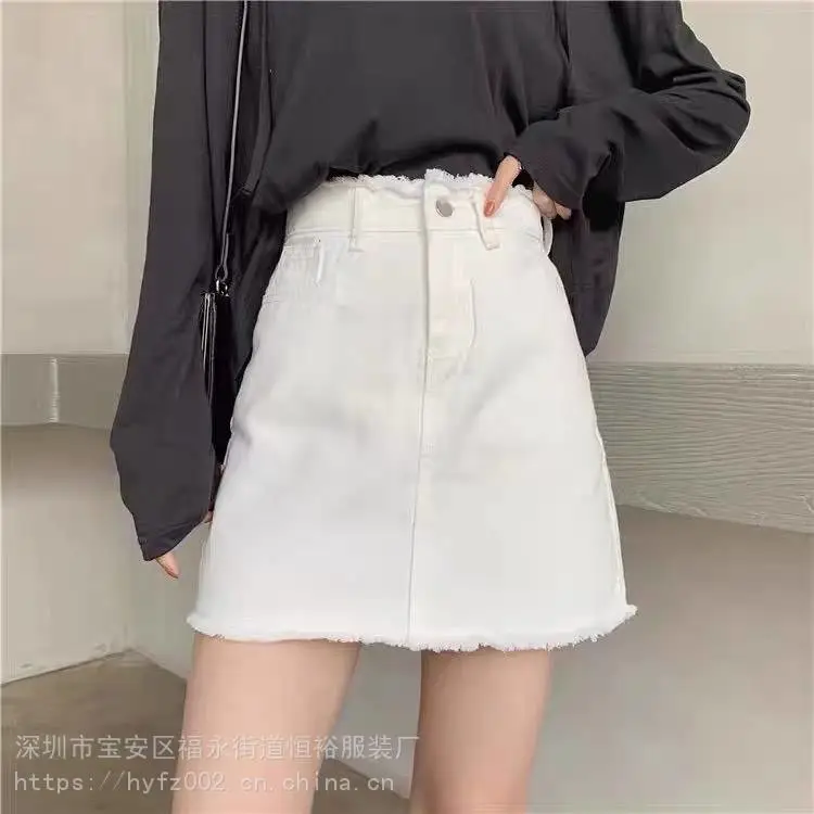广东清远牛仔短裤的清凉穿搭跑量货源尾货女式休闲牛仔短裤