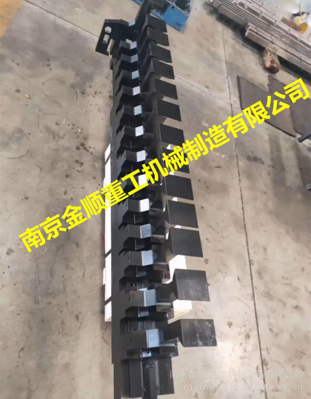 萨瓦尼尼折弯机模具。质量好，金顺重工萨瓦尼尼折弯机模具厂家