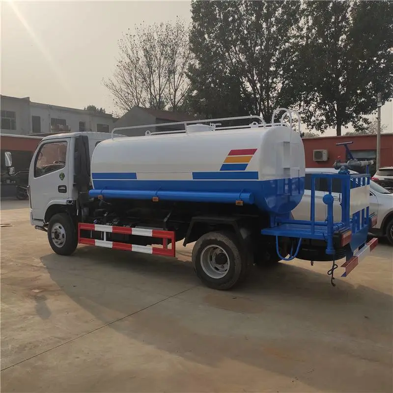 10吨洒水车多少钱 东风多利卡5方洒水车 工地洒水车