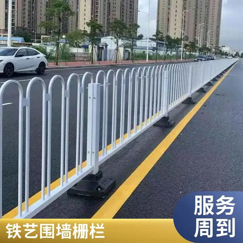 群恒 道路防撞栏杆 常用于城市马路分流 可根据图纸定制