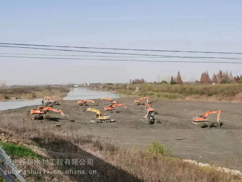 三亚船挖机租赁多少钱一天平台