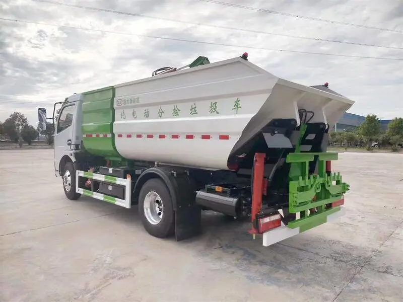 4吨垃圾车 容积2立方勾臂垃圾车