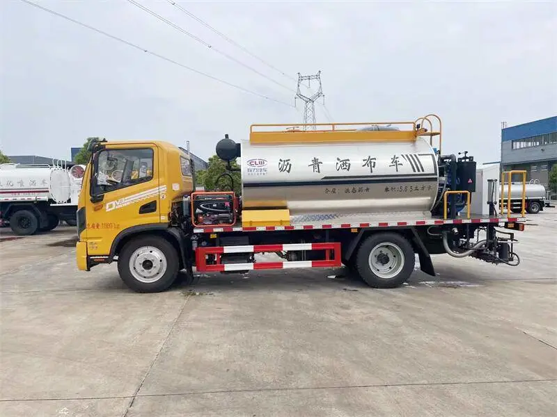 石屑撒布机价位 2021张掖封层沥青撒布车