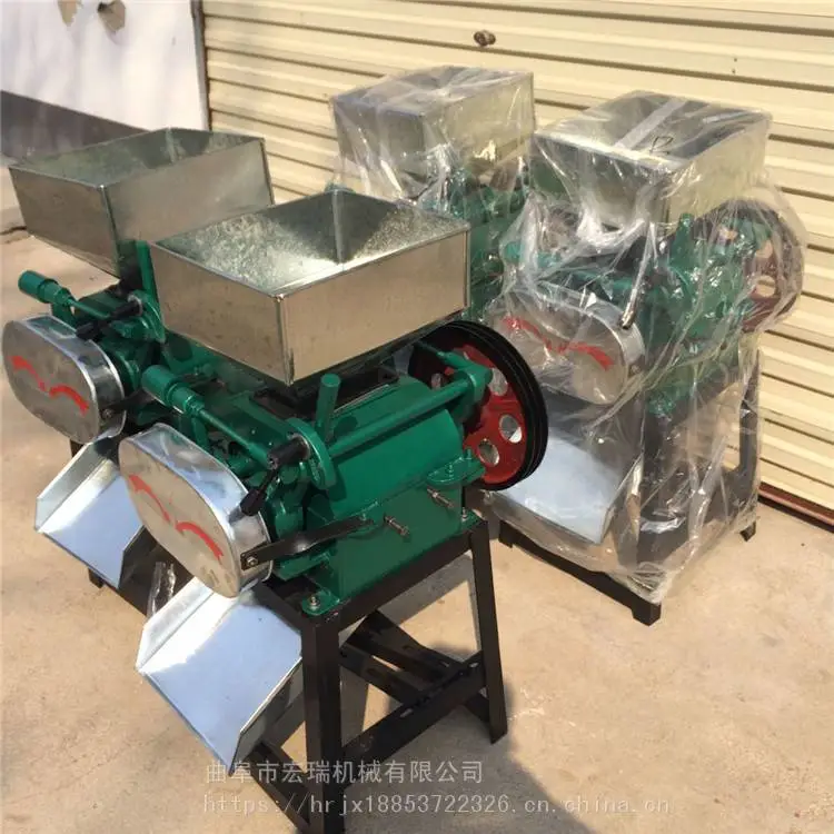 曲靖小型黑胡椒碎粒机家用芝麻花生粉碎机对辊粮食破碎机