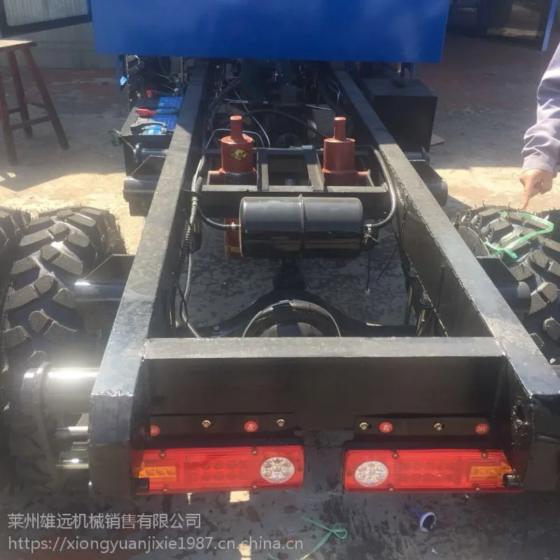 北方雄远厂家直销小型混凝土搅拌运输车
