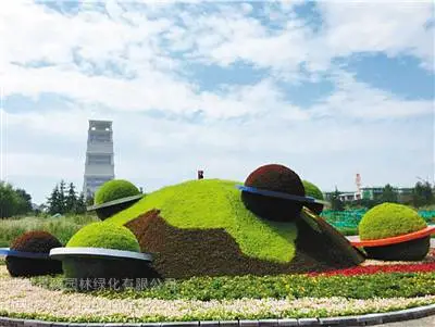 四川绵阳动物绿雕图片 ,亭子造型摆件室外真植物绿雕