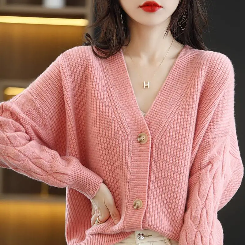 石家庄服装地摊货批发新款洋气撞色毛衣女士品牌服装尾货批发