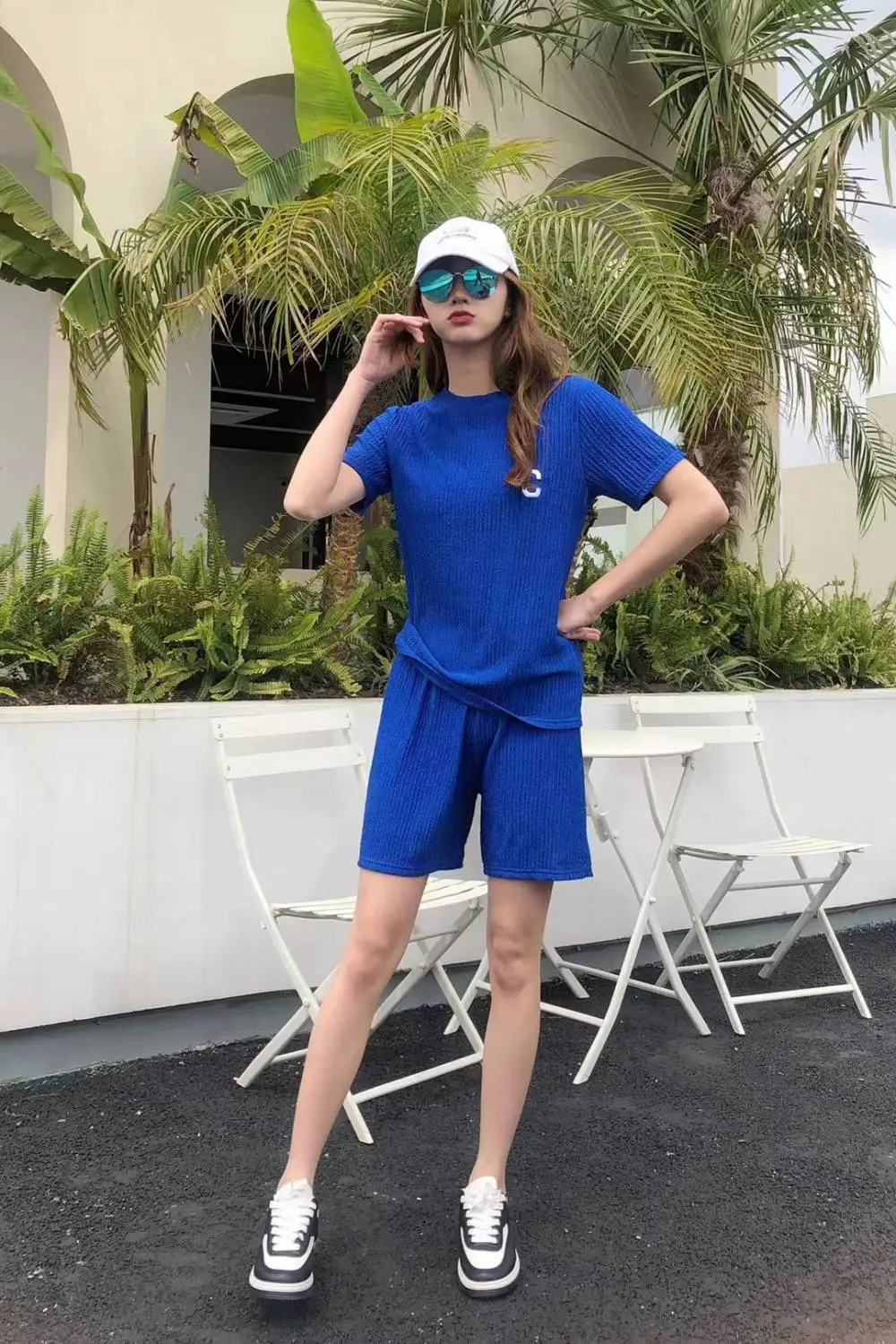 浙江嘉兴哪里有女士套装批发女学生休闲运动套装3-5元服装货源批发