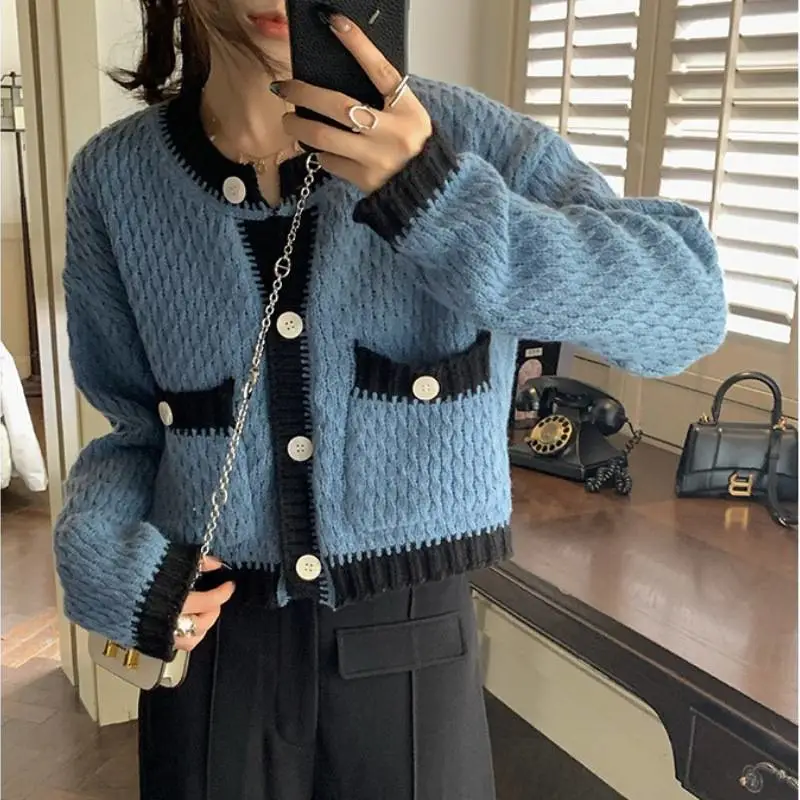 2-5元服装批发是真的吗新款洋气撞色毛衣女士服装尾货回收平台