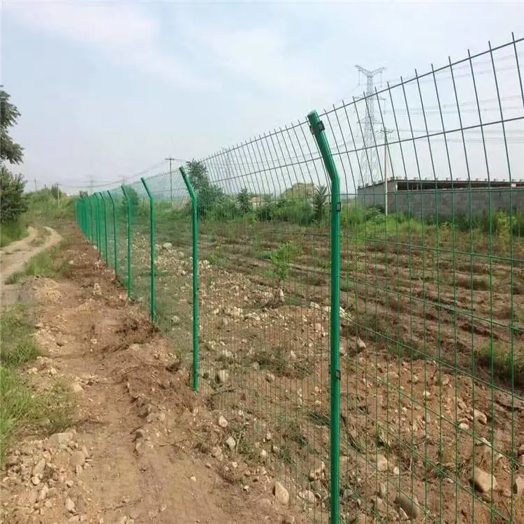 种植基地护栏网@平顶山种植基地护栏网@双边绿色铁丝网现货