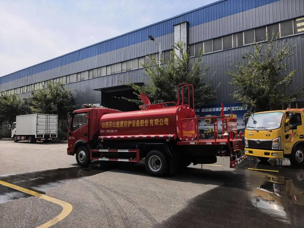 12方园林绿化洒水车 道路雾炮喷洒车 绿化抑尘车 降温降尘