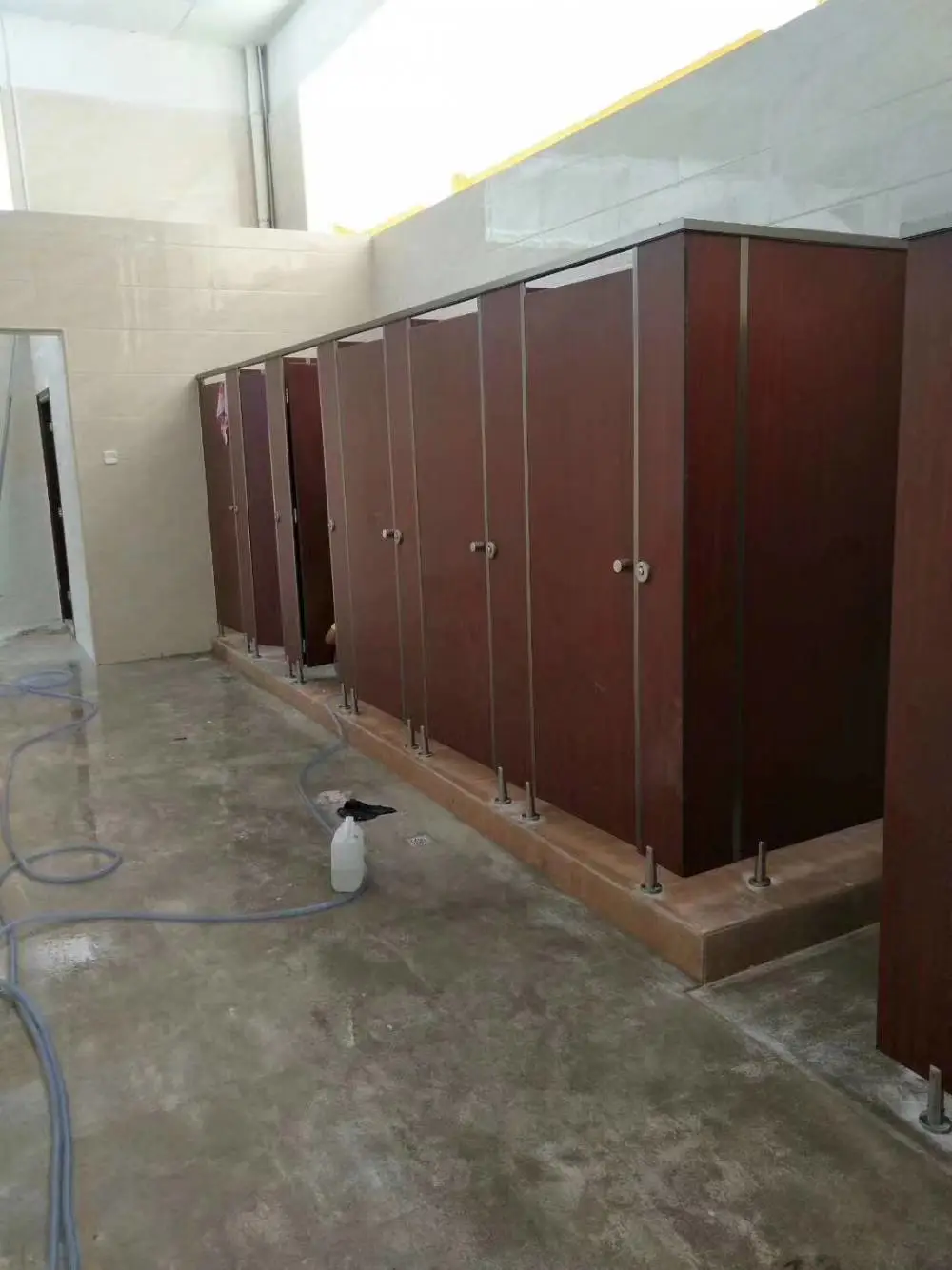 崇左可移动公用厕所 公共卫生间隔断板承接各种大小工程