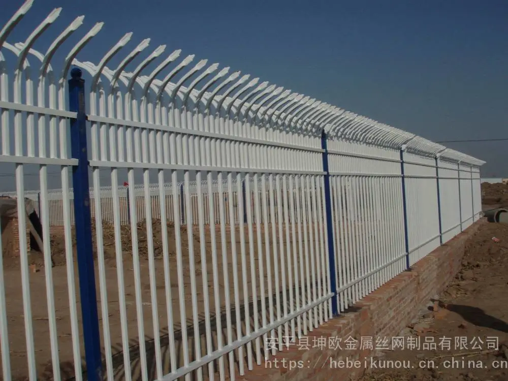 ***学校防攀爬行护栏网厂区围墙网北京天安门黄金道路护