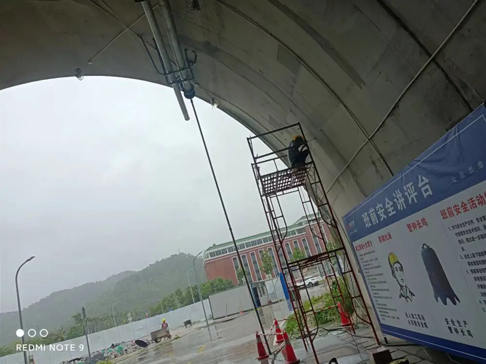 珠海屋顶漏水维修公司金属屋面防水维修多少钱